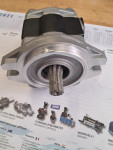 SGP1A25L380 SHIMDZU, SGP1A25L380 KOBELCO, GEAR PUMP HIDRAVLČNA ČRPALKA
