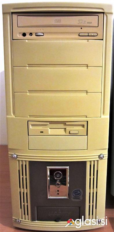 Računalniški komplet- PC, monitor, miška, tipkovnica
