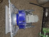 Motor z turbino
