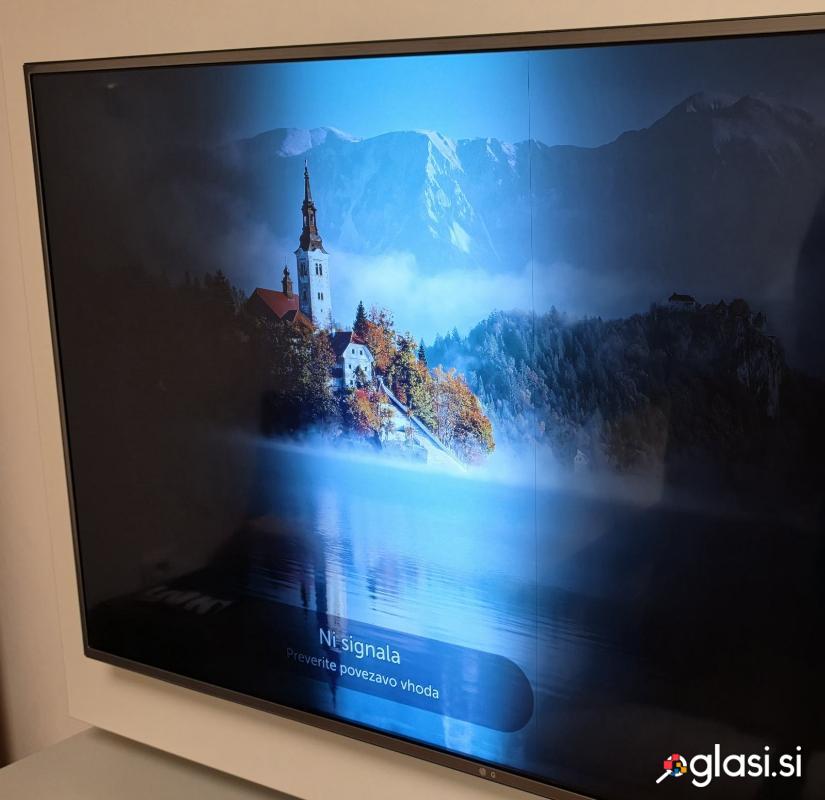 TV LG UH650V (za dele ali popravilo - matična in napajalnik delujeta)