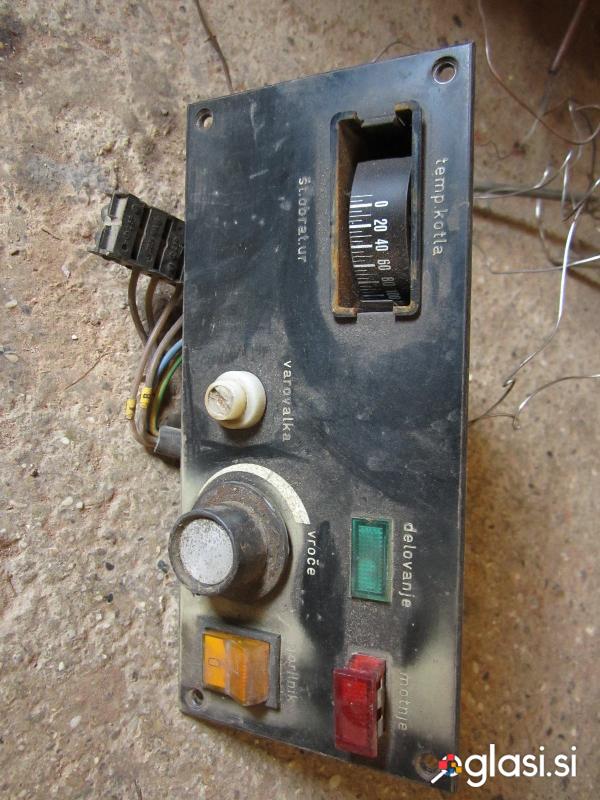 Prodam elektroniko za starejšo peč