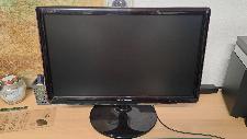PC i7 - namizni računalnik ASUS P7P55-E pro + Samsung monitor S22A350H