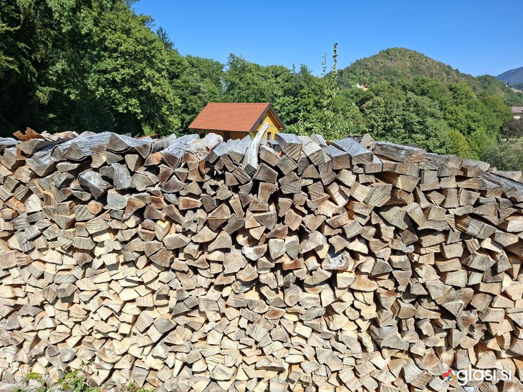 Suha drva za kamin 33cm, drobno cepljena