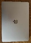 MacBook Pro 13" M1, kupljen 2021, 8GB RAM, 512 GB SSD
