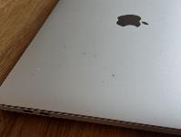 MacBook Pro 13" M1, kupljen 2021, 8GB RAM, 512 GB SSD
