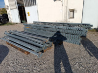 Industrijski regali dolžina cca 25 m višina 3,5 m