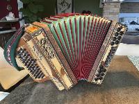 Diatonična harmonika FRECE, CFB + cela vrsta poltonov + MIDI na basih