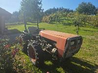 Prodam traktor