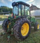 JOHN DEERE 5615F s sprednjo hidravliko in kardanom