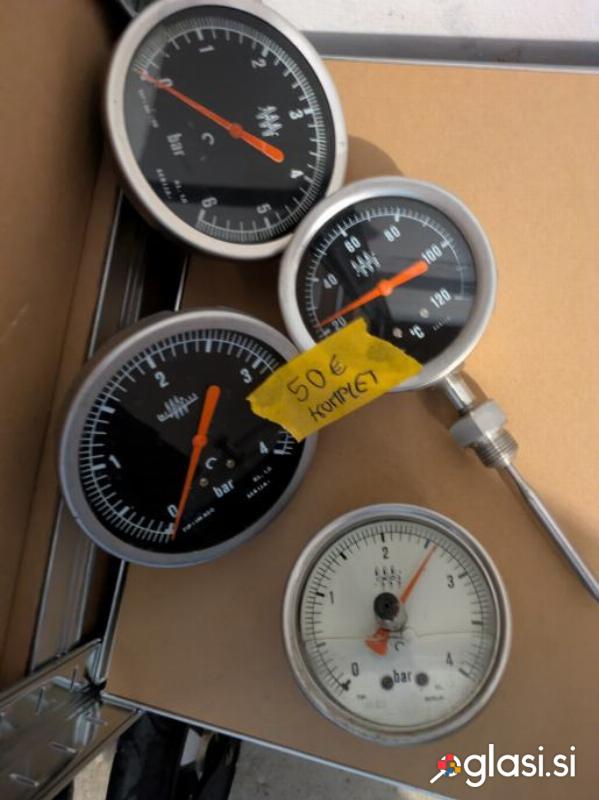 3x Manometer 1x temperatura
