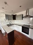 Prodam komplet kuhinjo z vsemi aparati Gorenje 3 leta staro