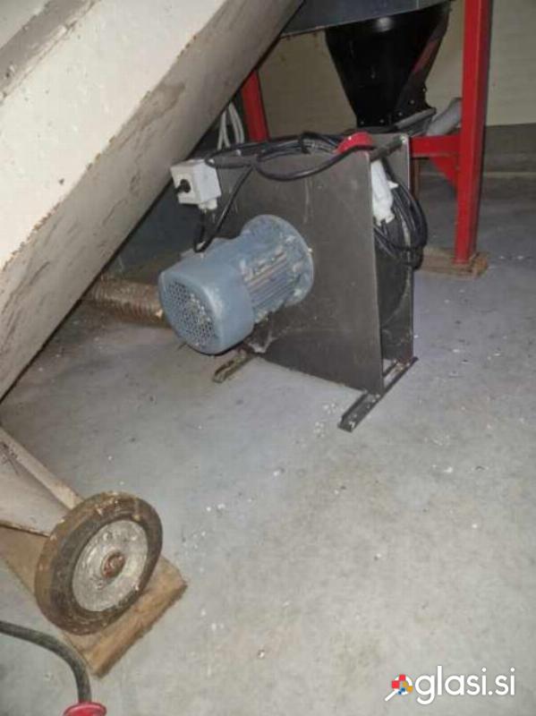 VENTILATOR ZA PREZRAČEVANJE in POLŽNI TRANSPORTER ZA SILOS