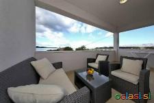 Uživajte v družinskih počitnicah v neposredni bližini peščene plaže v mirnem dal