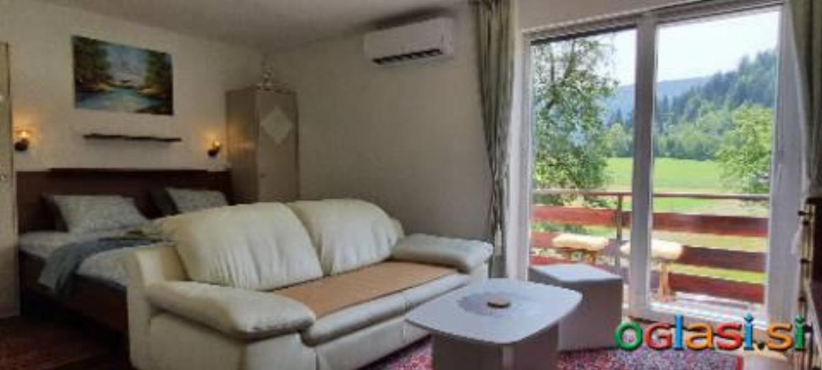 Oddamo apartma za 2 osebi (živali dovoljene po vnaprejšnjem dogovoru), možnost s