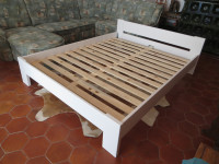 POSTELJA 180X200, MASIVNI LES, NOVA