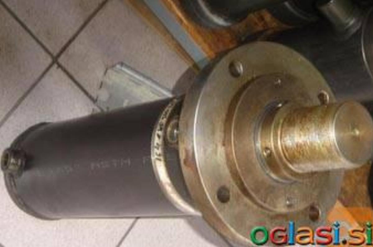 Cilinder, hidravlični, za prešo, debelina 150 mm