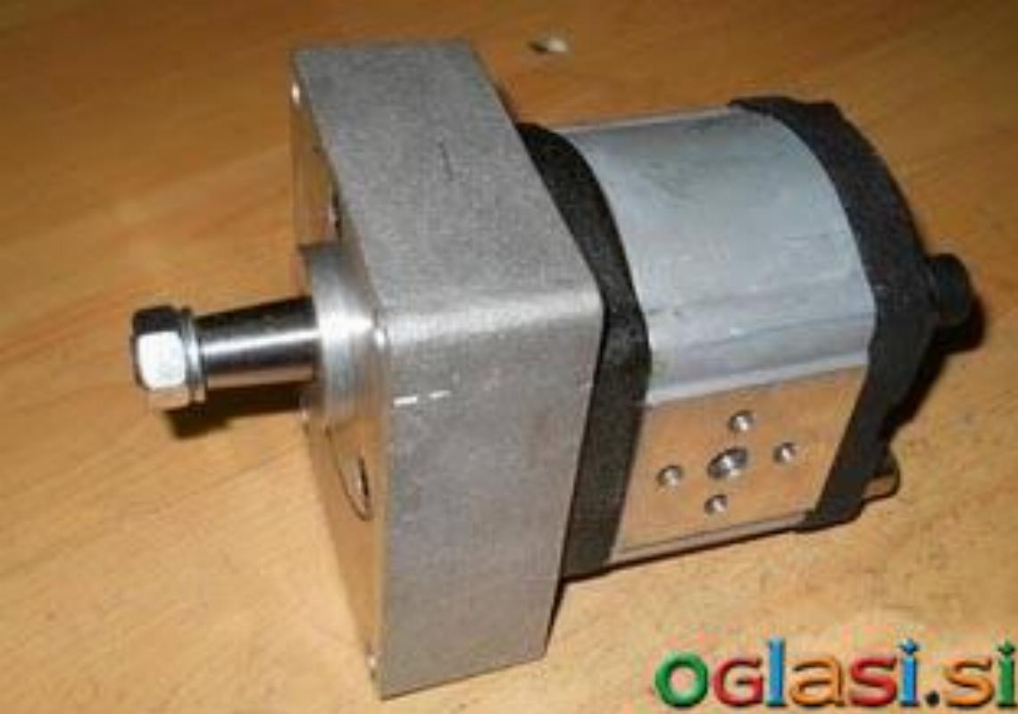 Črpalka, hidravlična, zobniška, Prva petoletka ZPB.912.38