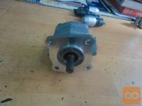 Črpalka, hidravlična, zobniška KAYABA KP0588ASSS (gear pump)