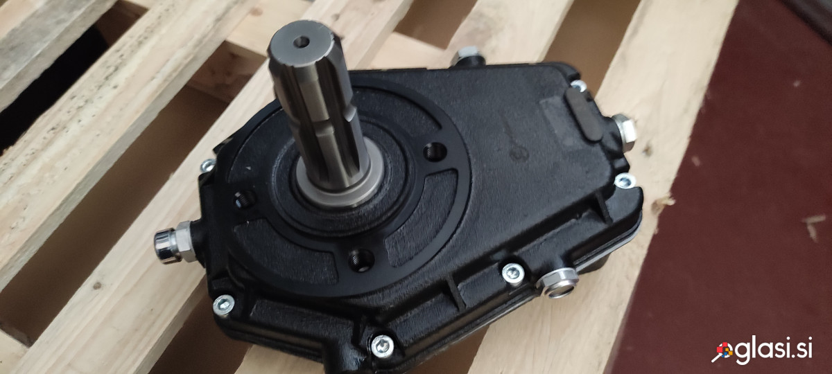 Litoželezni multiplikator za zobniške črpalke Gr.2 / Gr.3- SPG d.o.o.