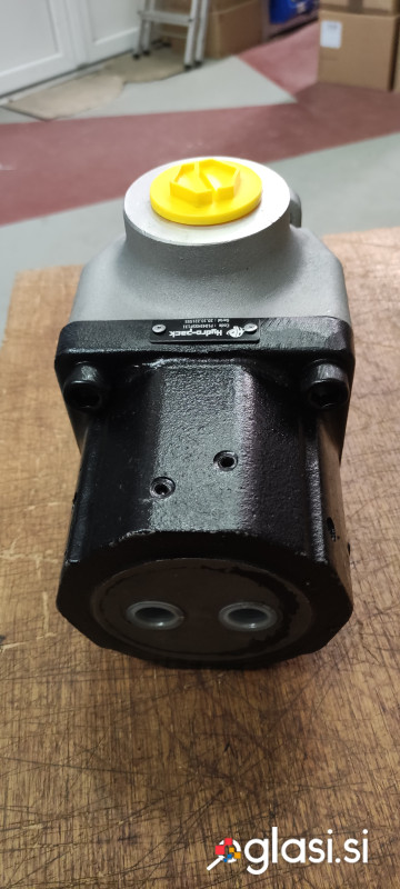 Batna hidravlična črpalka Twin Flow ISO - SPG d.o.o.